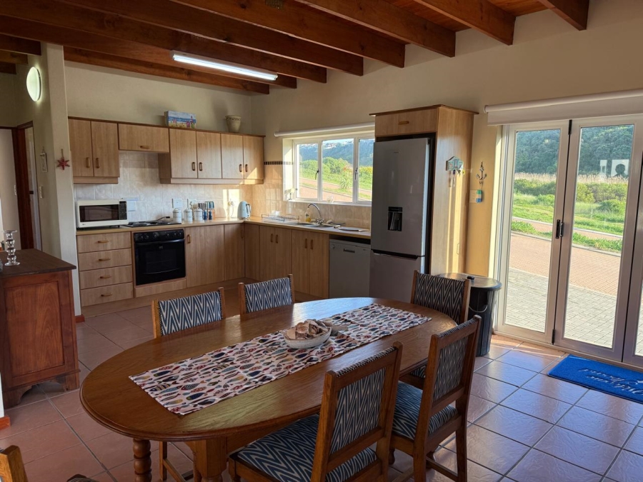 4 Bedroom Property for Sale in Stilbaai Wes Western Cape